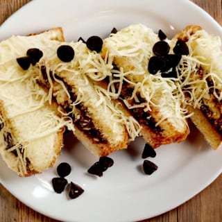 Chocolate Cheese Sandwich